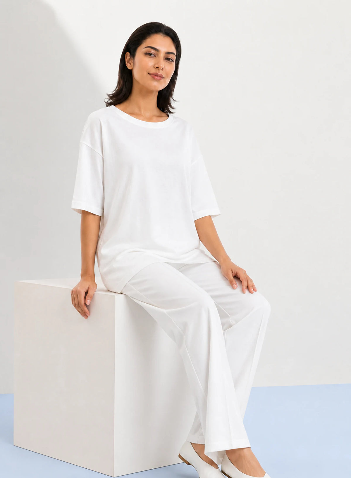 Alternate view of Cloudline Relaxed Tee in Pearl white